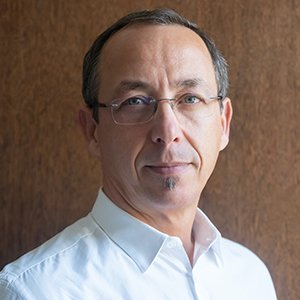Roberto Molano